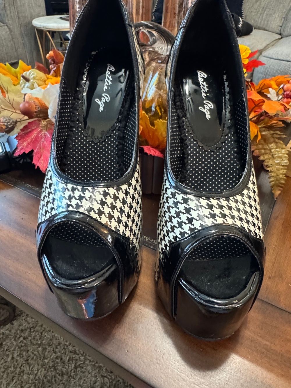 Bettie Page Black and White Houndstooth Peep-Toe Platform Heels